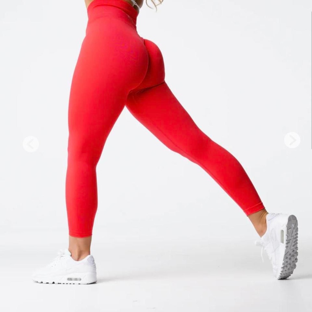 NVGTN Women’s Solid Seamless High Rise Red Leggings Size Small